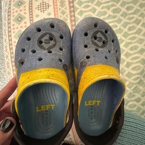 Kids minions crocs